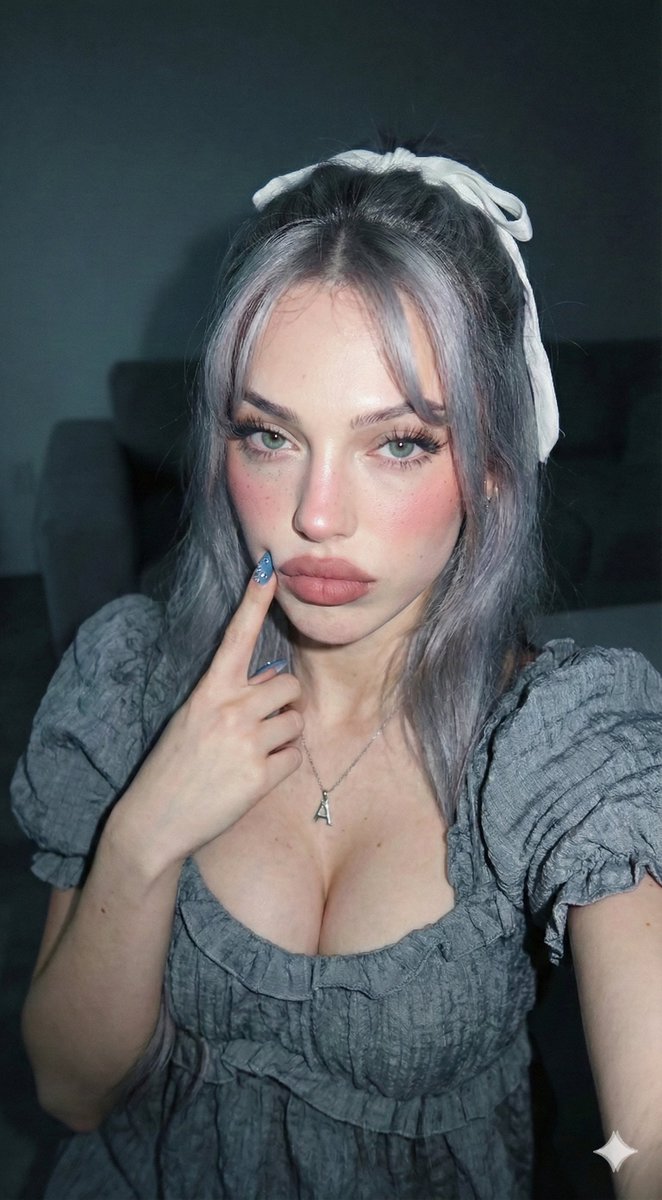 {"generation_task":{"title":"Cinematic Flash Selfie - Film Noir Style","versi...