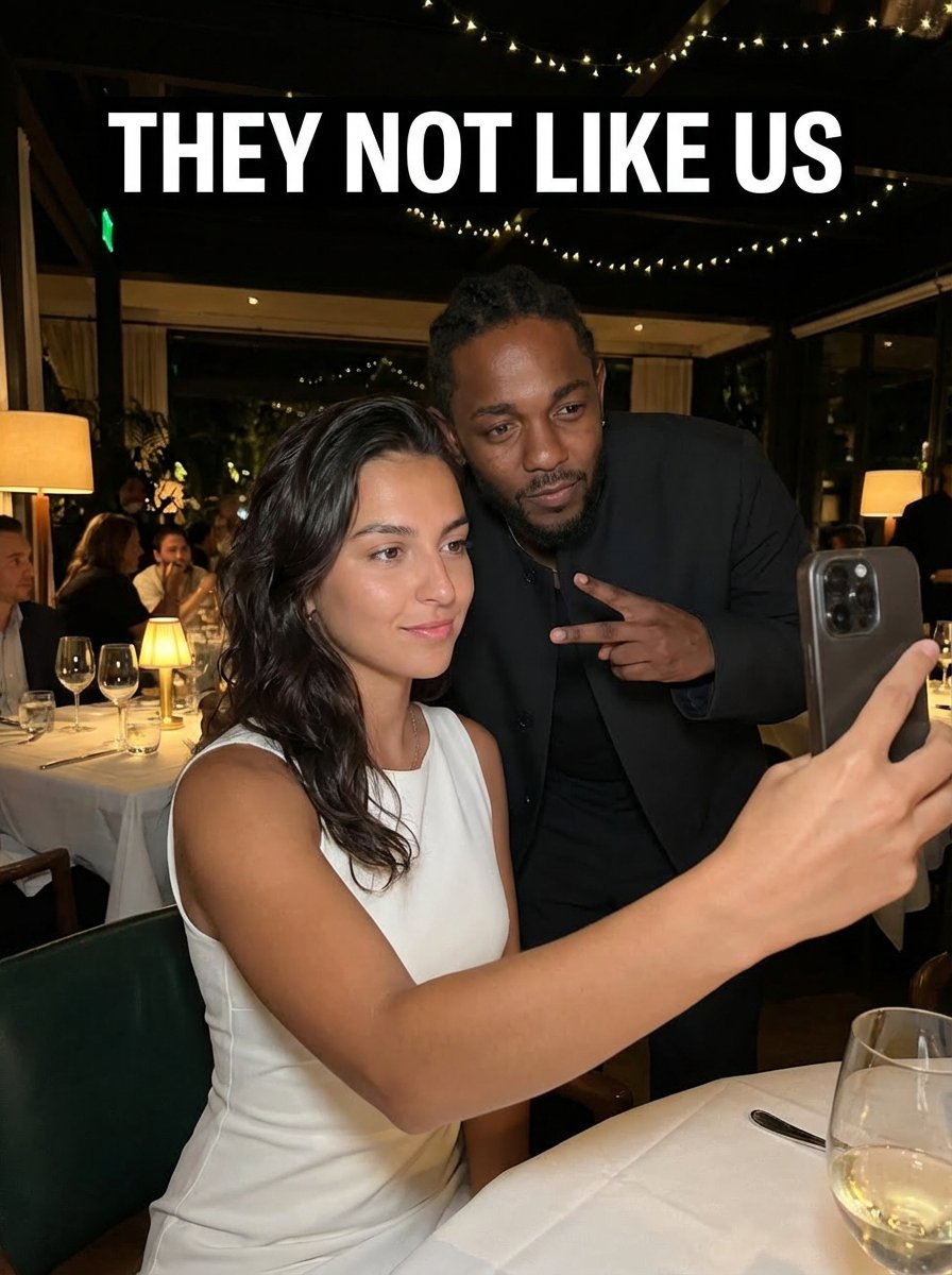 Celebrity Selfie Moment